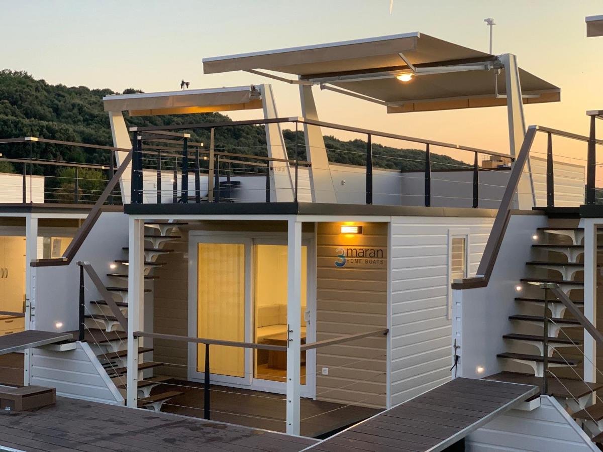 PUY Floating House - Arena 2 빌라 외부 사진